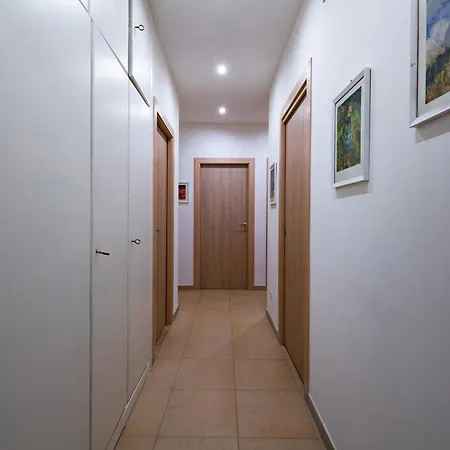 Casa Rosa Beige E Blu-2